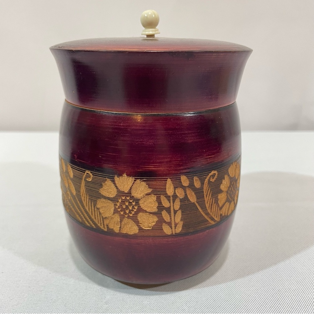 Hamdcrafted Wooden Jar Box with lid Floral Hand Carved band - Picture 1 of 13